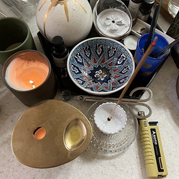 오일버너와 초, 향 등이 모여 있는 곳